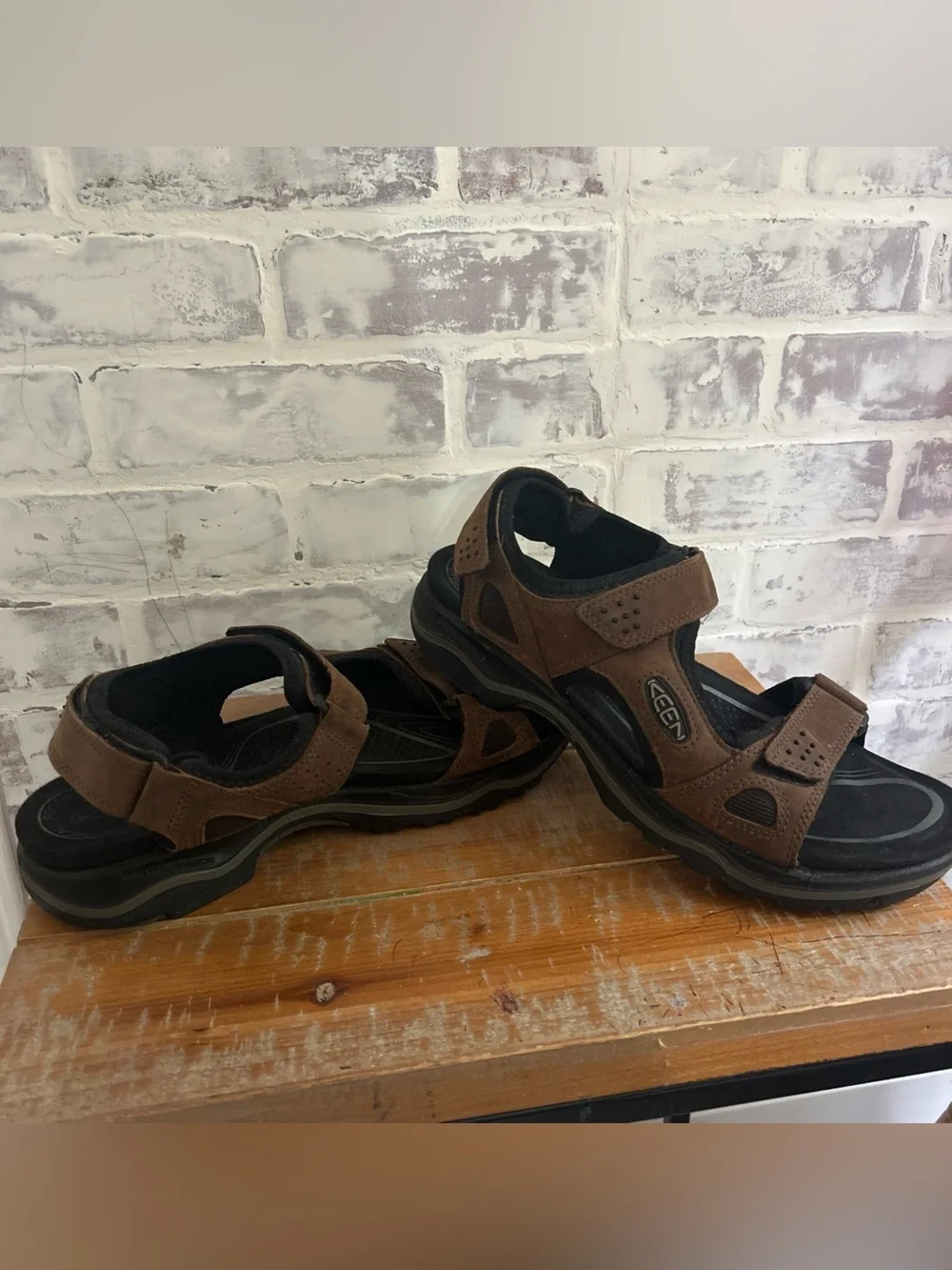 KEEN Rialto II 3 Point Sandals Men’s Size 10 Brown Black Outdoor Hiking